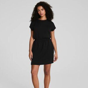 SPANX AirEssentials Cinched Mini Dress in Very Black - Size XS - Like New